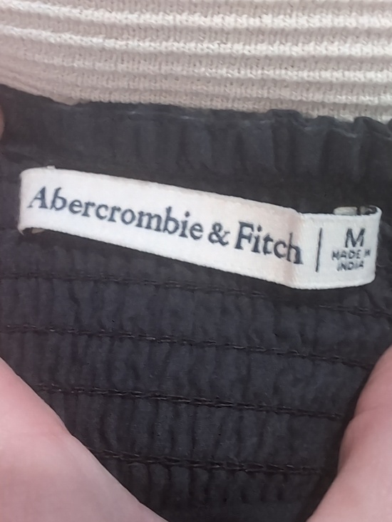 Abercrombie & Fitch Black Ruched Cropped Top Adjustable/Removable Straps Medium - Picture 2 of 6